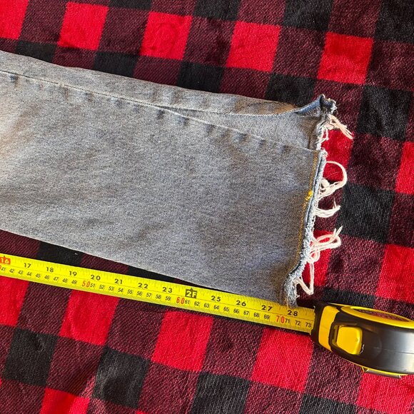 Levi's Jeans Womens 28x28 SIze 6 - 8 Blue 501 Distressed Custom Flare Denim - Picture 5 of 5